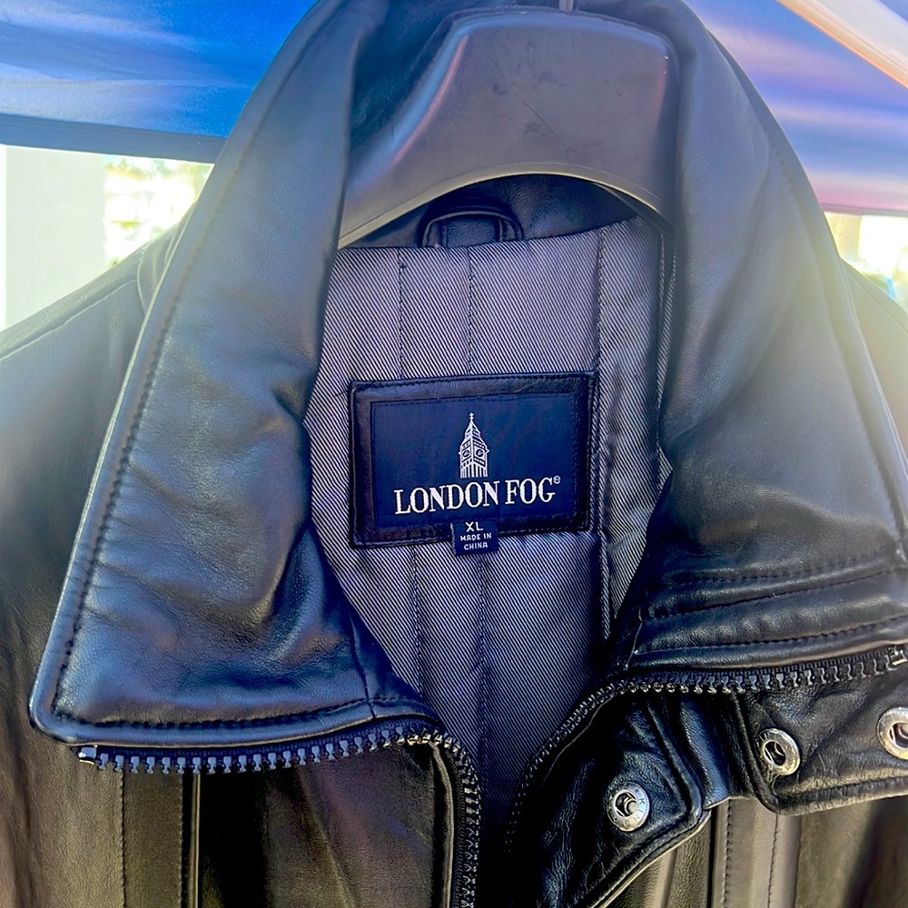 Black XL Leather Coat London Fog